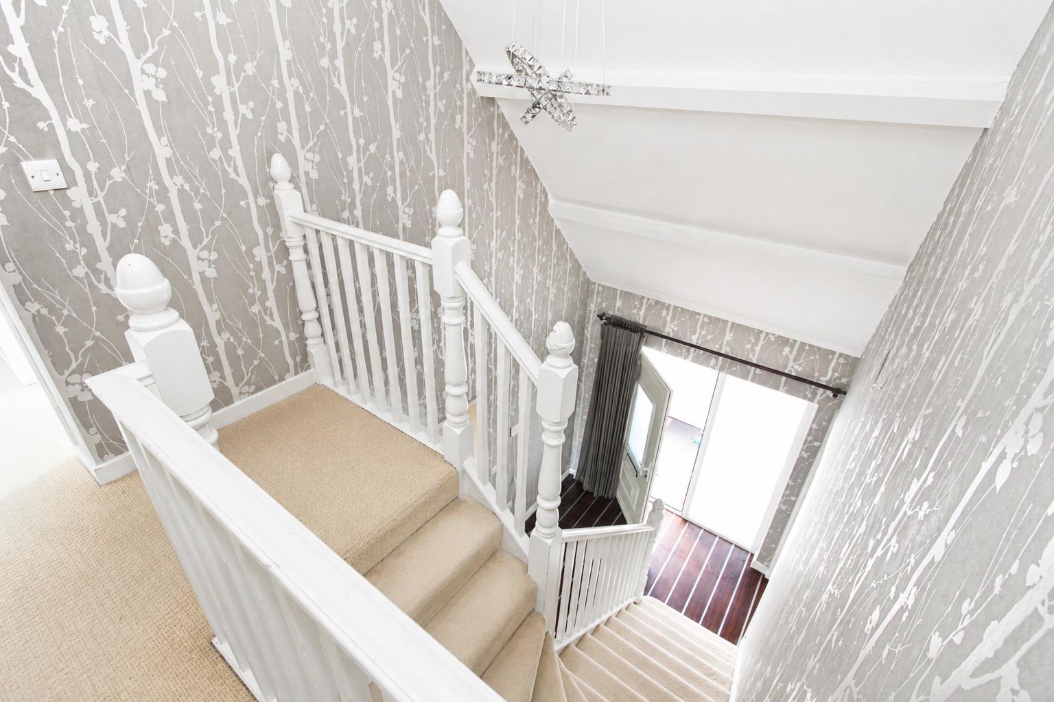 Roundwood Way, Banstead